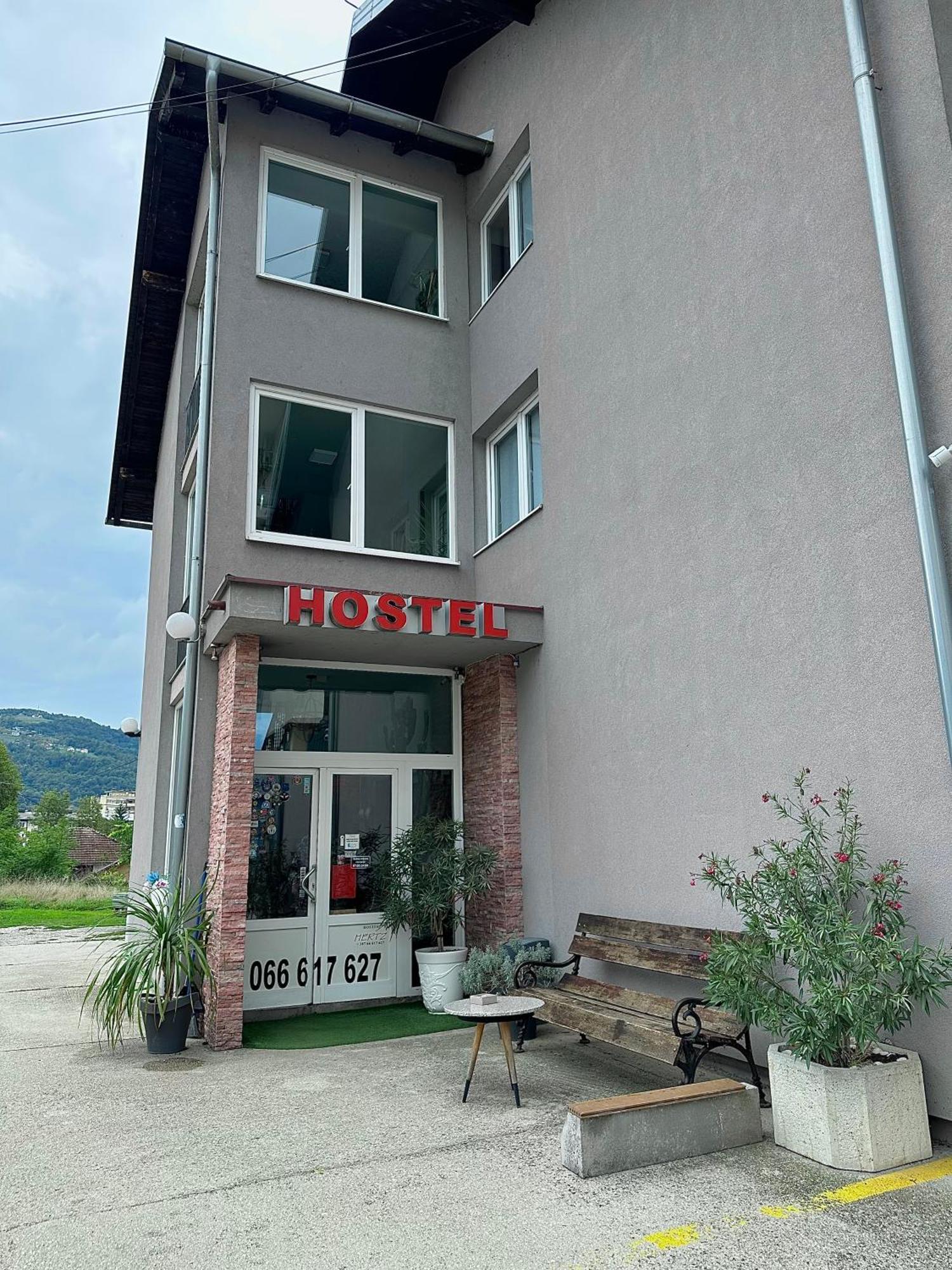 באניה לוקה Hostel Herz מראה חיצוני תמונה