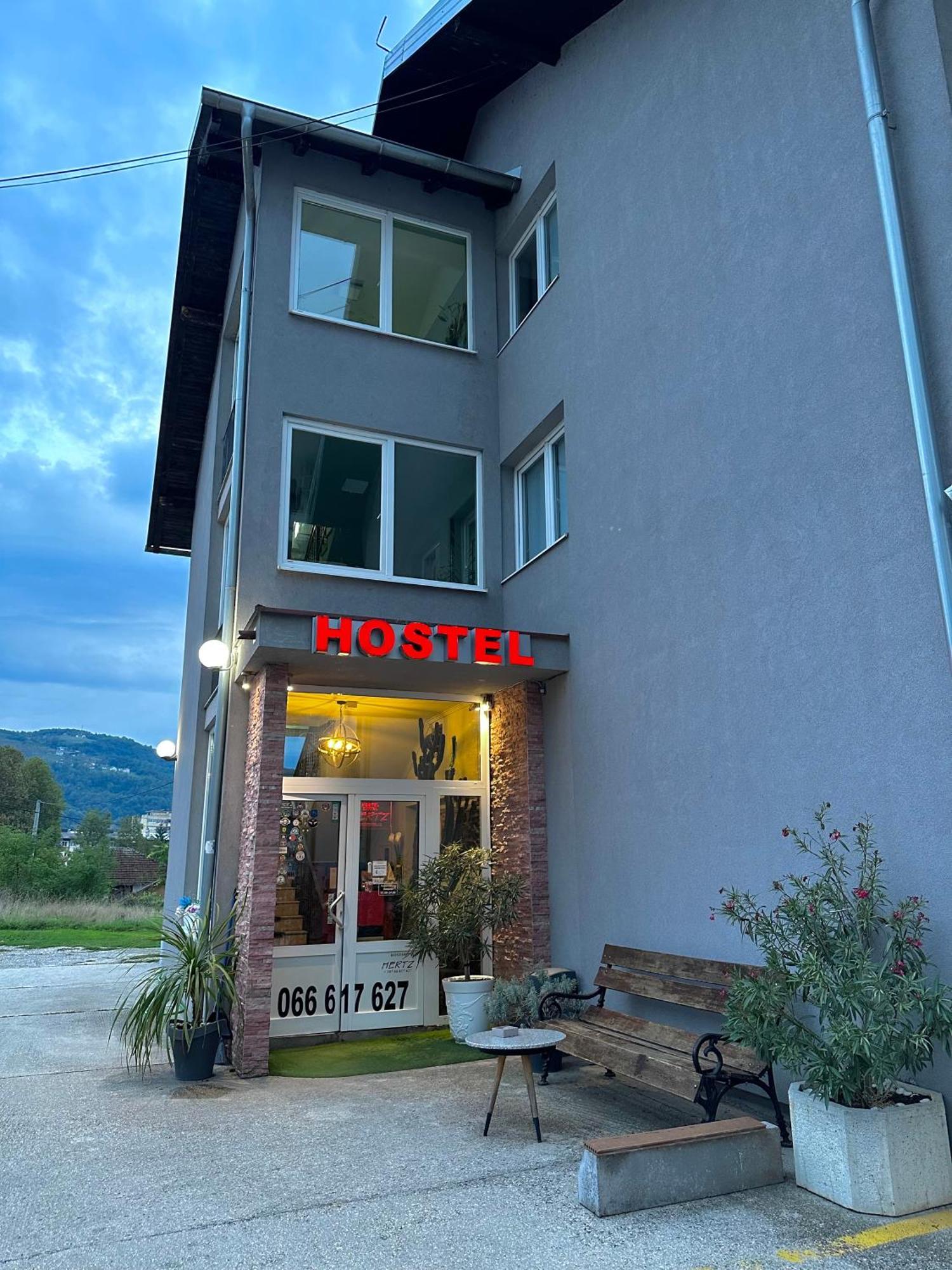 באניה לוקה Hostel Herz מראה חיצוני תמונה