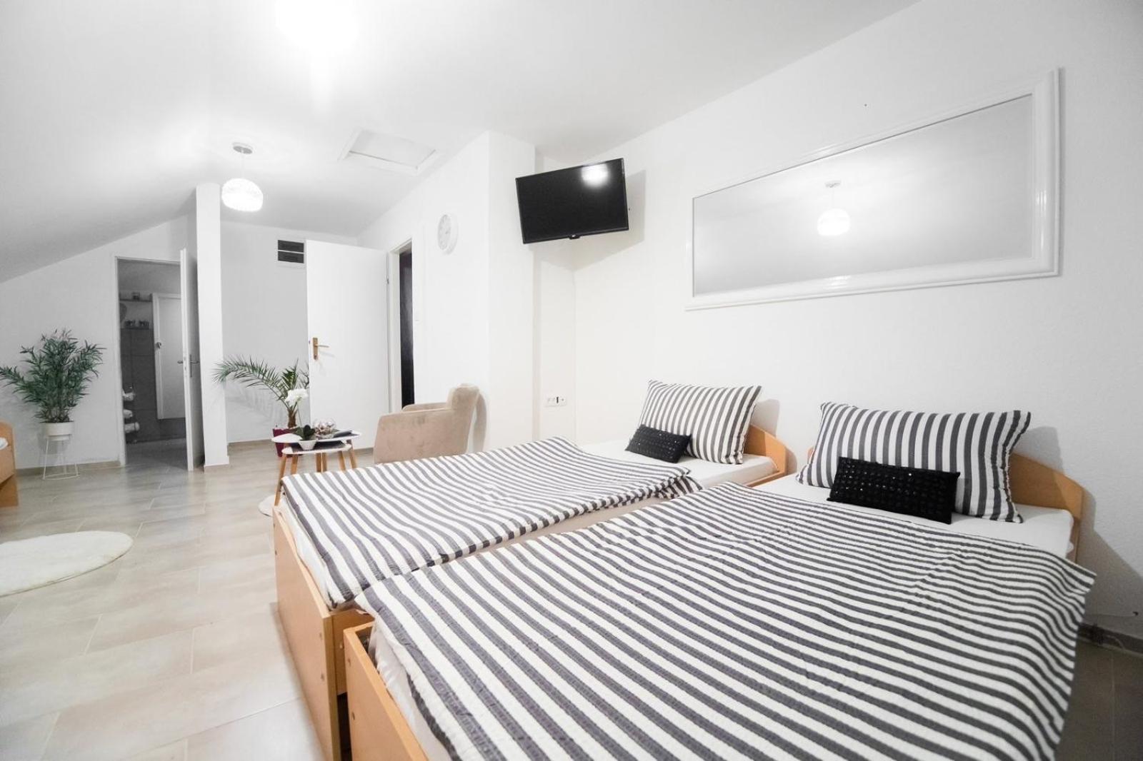 באניה לוקה Hostel Herz מראה חיצוני תמונה
