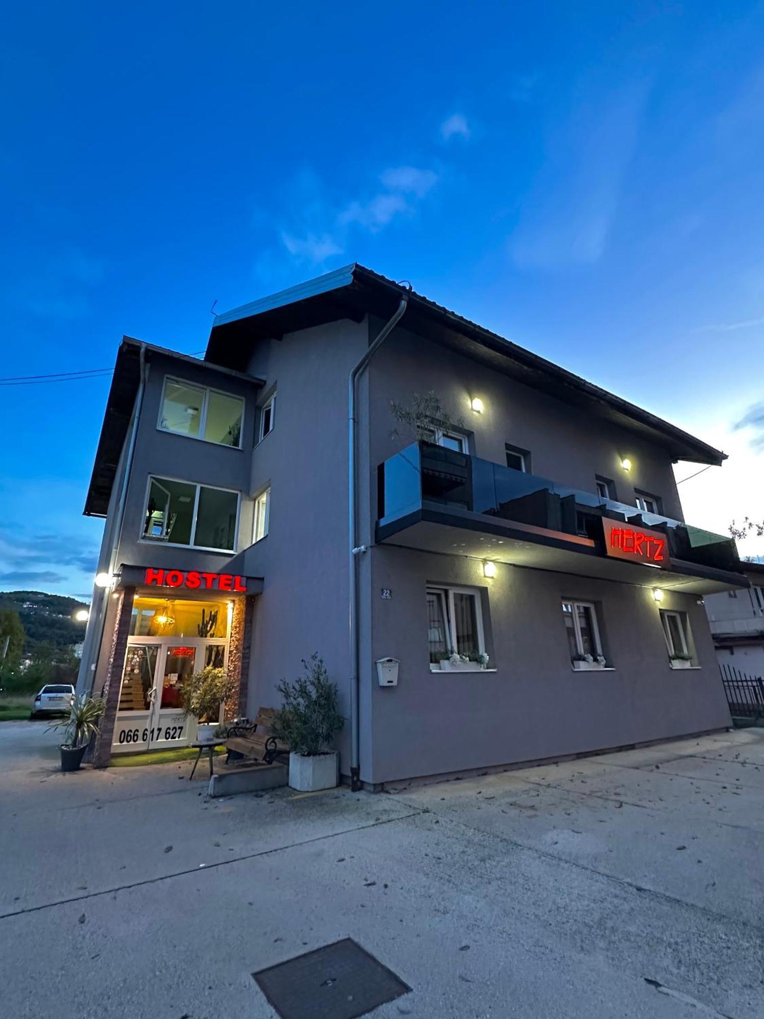 באניה לוקה Hostel Herz מראה חיצוני תמונה