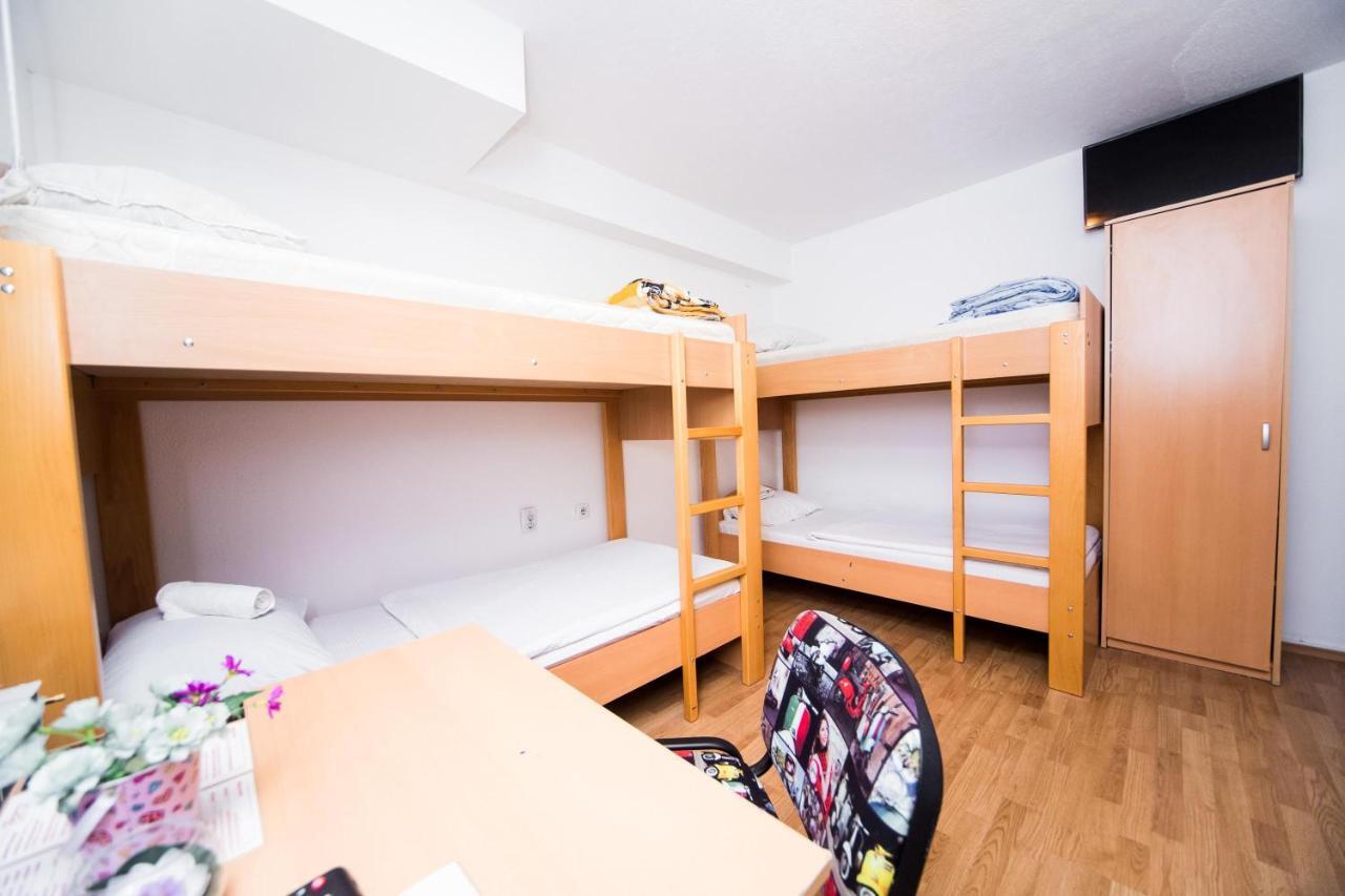 באניה לוקה Hostel Herz מראה חיצוני תמונה